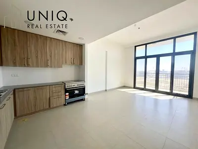2 Bedroom | VACANT | Corner Unit