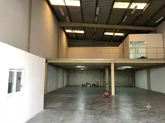 Warehouse for monthly rent