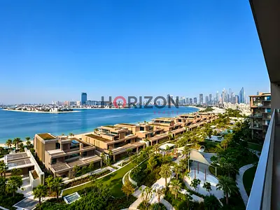 Luxury Home | Sea & Skyline View | Great Layout