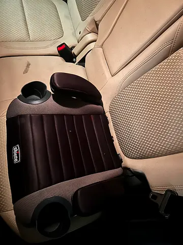 Chicco Backless Booster Car Seat with Dual Cup Holders