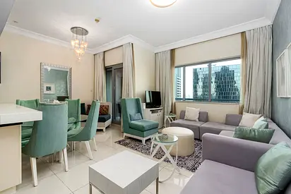 Luxe 2-BR Sanctuary in Downtown w/ Pool and Gym | Furnished | Flexible term