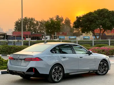2024 BMW 5-SERIES — миниатюра 7