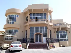 Studio room available in villa