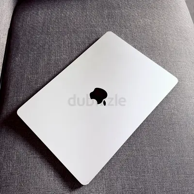 MacBook Air M2 | 8GB RAM | 256GB SSD | Battery 90%.
