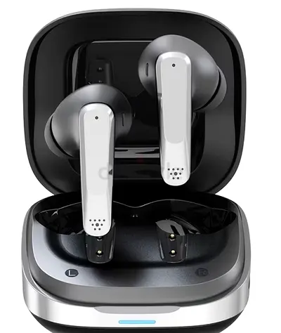 New Wireless Bluetooth True Wireless Earbuds with Charging Case