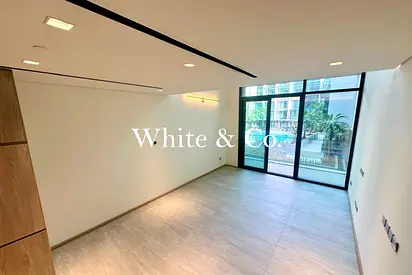 DUPLEX APARTMENT | POOL VIEW | VACANT NOW