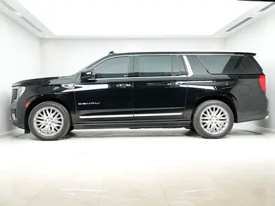2023 GMC YUKON — фото 2