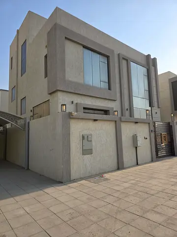 🏡🔥 للبيع | فيلا فاخرة في منطقة الحليو – عجمان 🔥🏡