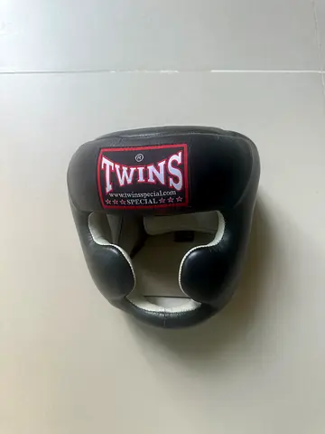 Twins Special Leather Boxing Headgear - Good Condition, Black