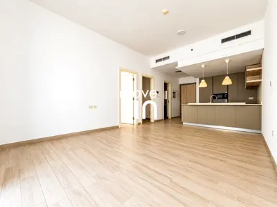 Huge 1BR|Terrace|Equipped Kitchen|Laundry|Ellignton