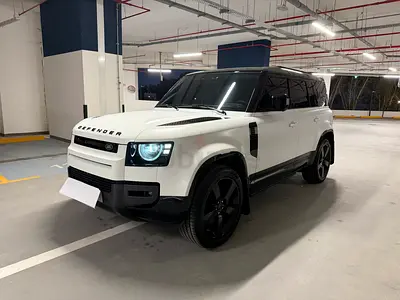 Land Rover Defender 110 X-Dynamic HSE 2026 GCC Specs