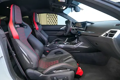 2025 BMW M4 缩略图 7