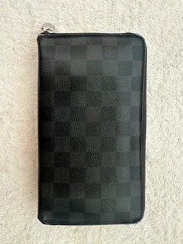 Authentic LV Louis Vuitton Damier Graphite Zip-Around Wallet