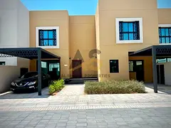 Modern 4 bedroom townhouse | Top amenities | Prime location