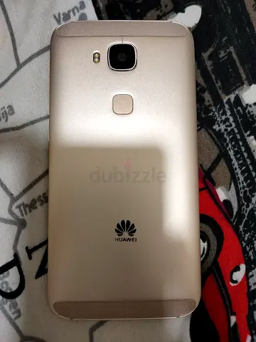 Huawei smartphone - good condition, fingerprint sensor, gold color