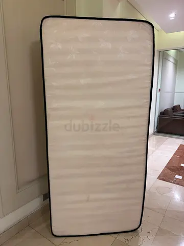 Single foam mattress in good condition - clean and lightly used