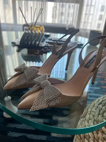 Beige slingback heels with crystal bow, size approx EU 38