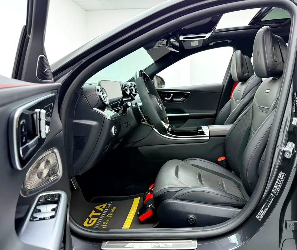 Mercedes-Benz C-Class 2024