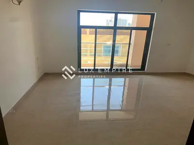 شقة بغرفتي نوم | إيفرشاين ون JVC | شرفة وإطلالة على المدينة | غير مفروشة