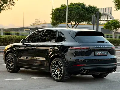 2018 Porsche CAYENNE — фото 8