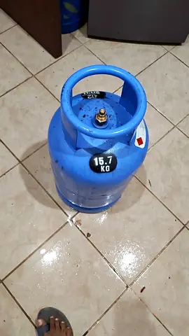 Selling Adnoc Gas cylinder