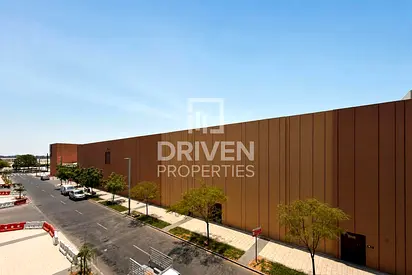2 Bedrooms Duplex | Prime Location | Vacant