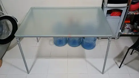 Glass Dining table 4 seaters