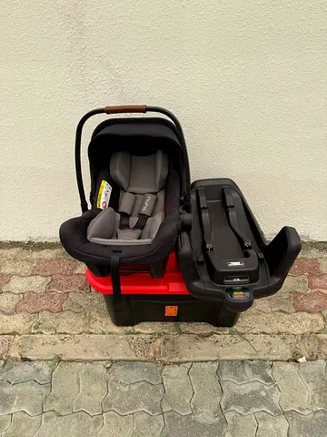 Nuna PIPA Next Car Seat and Base