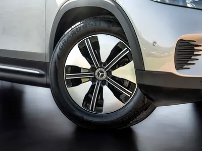 صورة 8 لـ 2022 Mercedes-BENZ EQB