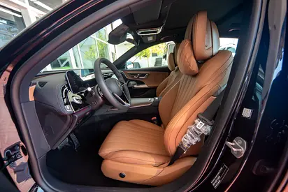 صورة 9 لـ 2025 Mercedes-BENZ E-CLASS