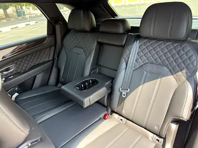 صورة 20 لـ 2021 Bentley BENTAYGA