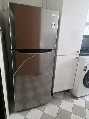 LG Top Freezer Refrigerator - 2 Door, Stainless Steel, Good Condition