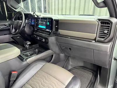 2024 Chevrolet SILVERADO 1500 — миниатюра 10