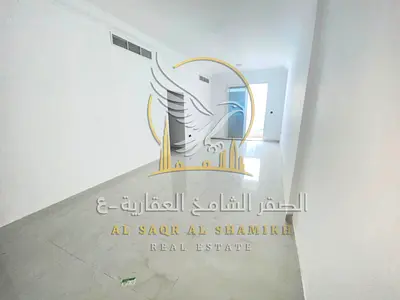 شقه للايجار السنوي غرفتين و صاله منطقه الروضه عجمان موقع مميز سهوله الوصول لمخرج دبي والشارقه