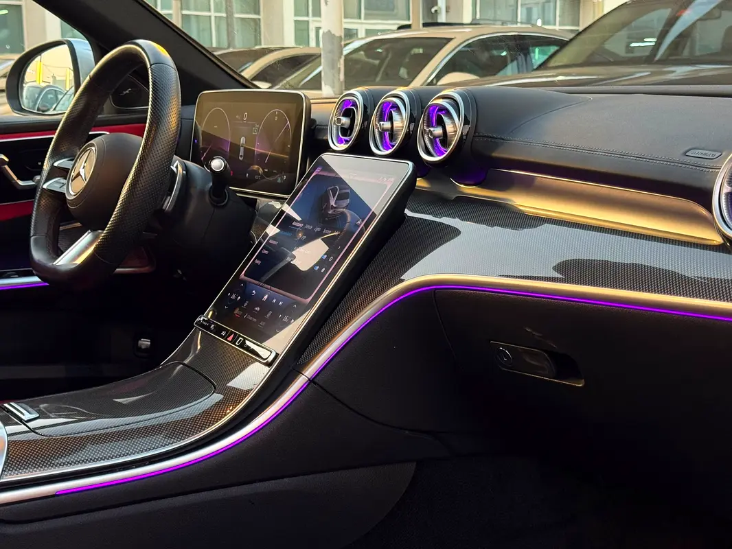 Mercedes-Benz C-Class 2024
