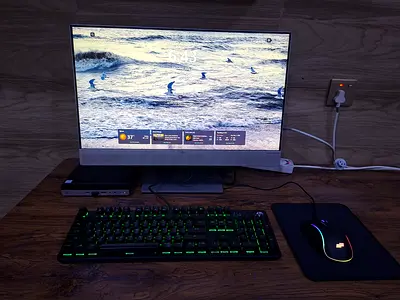 Mini gaming PC set
