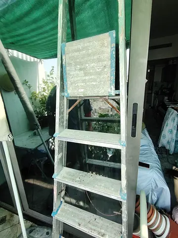 MOVING OUT SALE: 5-step Aluminium Ladder — Sturdy, Good for Home Use