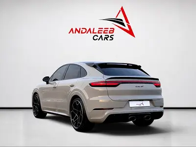 2022 Porsche CAYENNE thumbnail 7