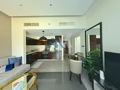 Exquisite Furnished | Pool View | Vacant Now — 3