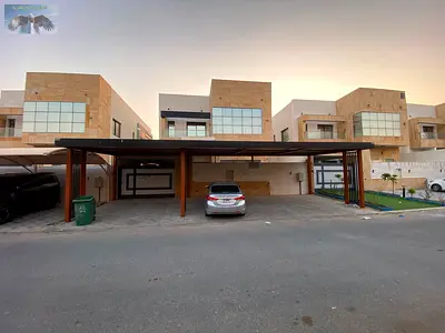 Second-hand villa | All bedrooms are master suites | Rooftop terrace | Two living rooms | Private p
