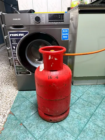 Gas with Regulator (above 50 percent gas available)
