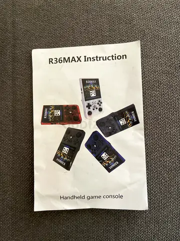 Handheld game console