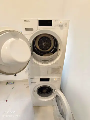 Miele brand 8kg washer and dryer set latest model like new condition