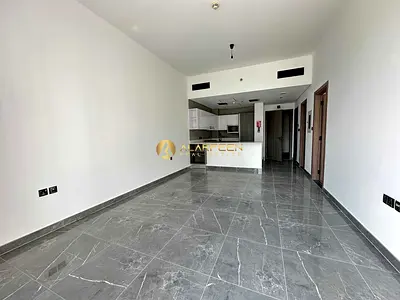 FULLY FITTED KITCHEN | DISHWASHER | READY TO MOVE