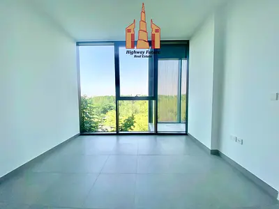 Huge size prime location 2bhk 3baths in 90k balcony wardrobes 1parking free