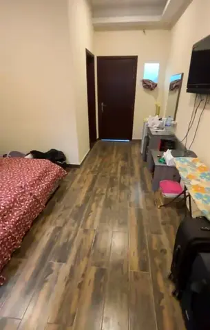 Fully furnished Studio for family or Bachelors