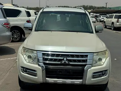 Mitsubishi Pajero Limited 2016 GCC Specs