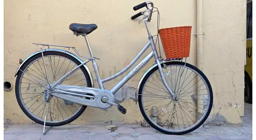 Cruiser bike Japan import Free delivery used refurbished 100% working with basket and soft seat