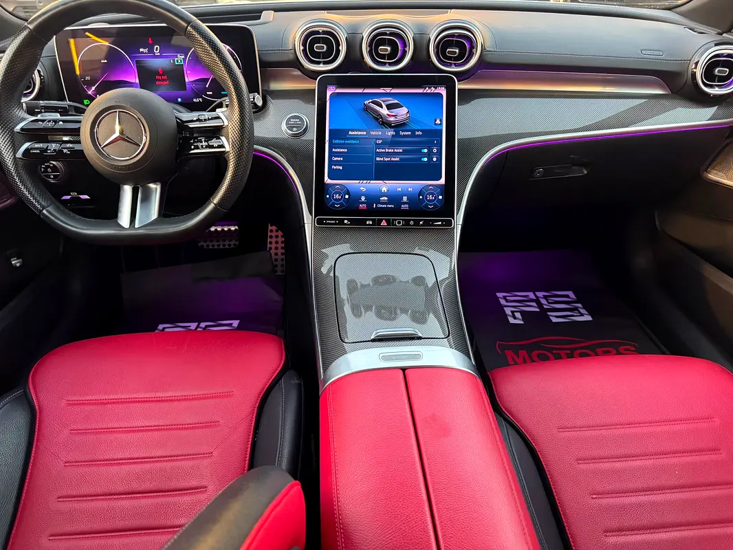 Mercedes-Benz C-Class 2024