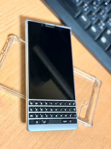 BlackBerry KEY2 Silver with Physical Keyboard - Good Condition